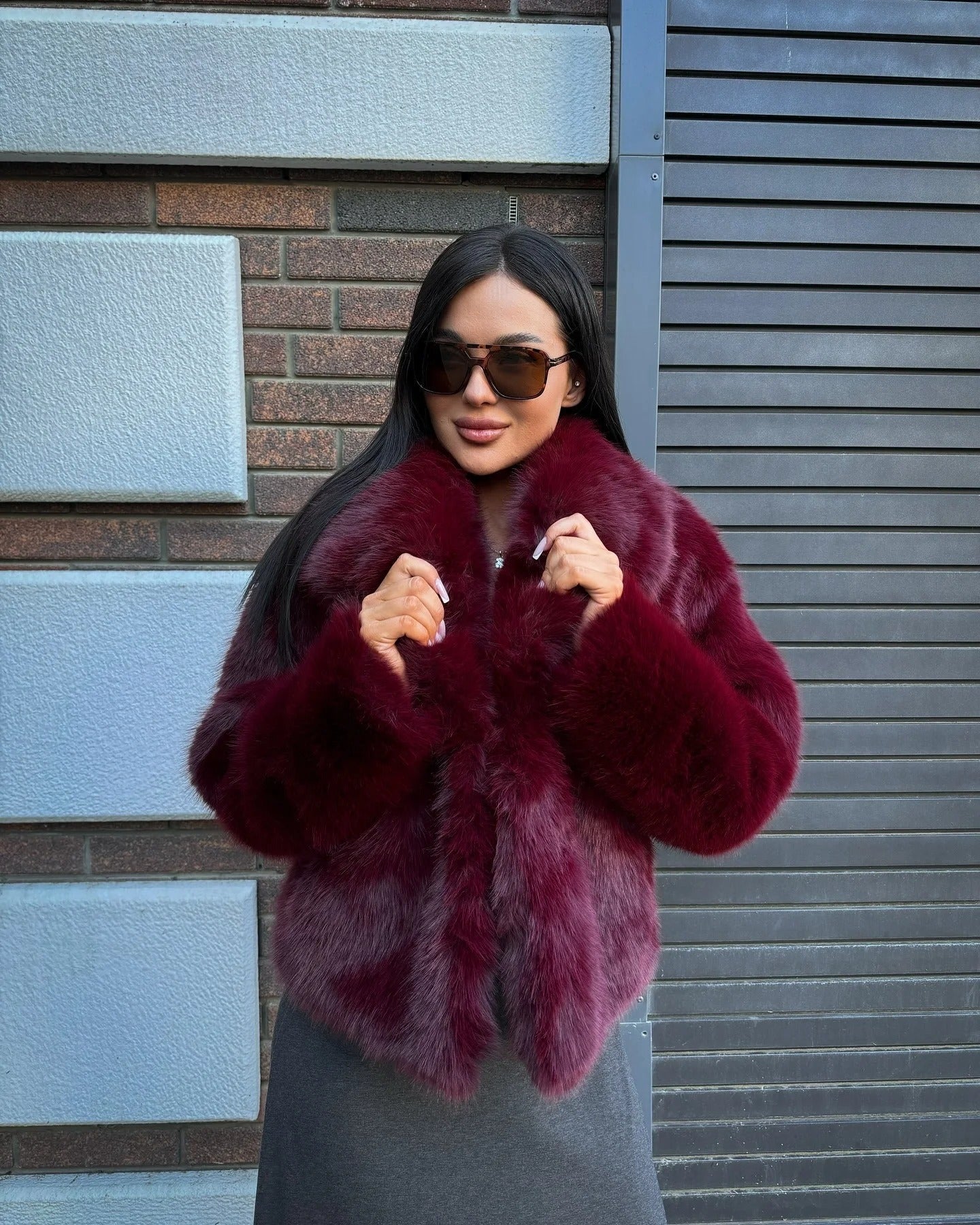 Casaco Sabrina felpuda e gola ampla